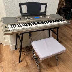 Yamaha Keyboard 