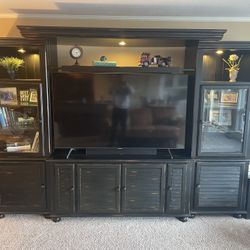 Nice Entertainment Center