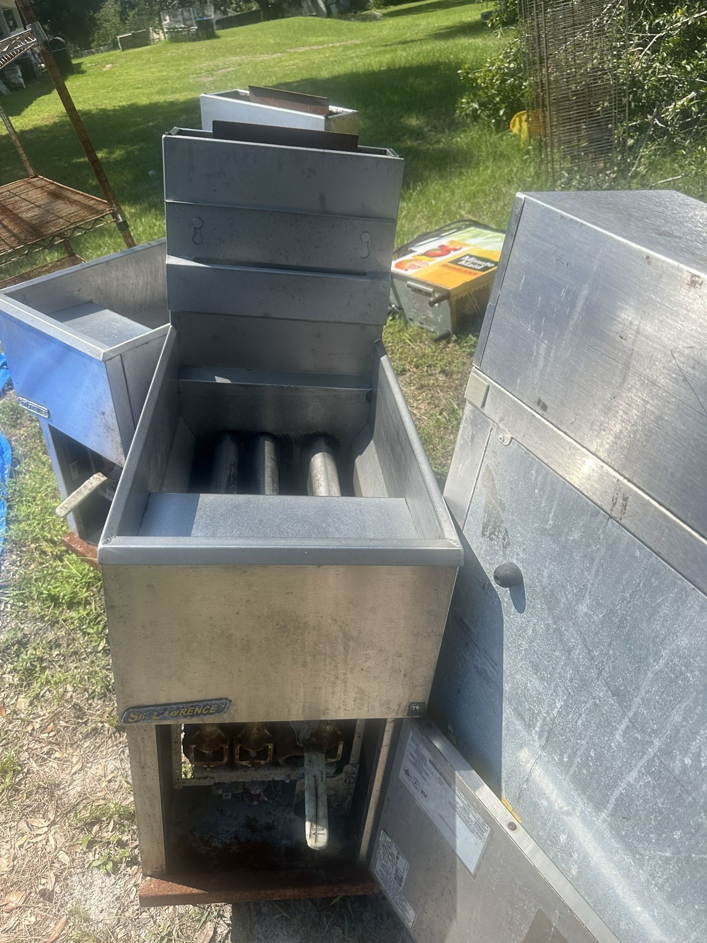 Commercial deep fryer