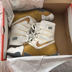 Nike HyperKO boxing shoe