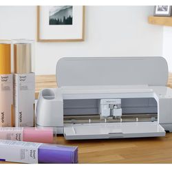 Cricut maker 3 BRAND NEW IN BOX