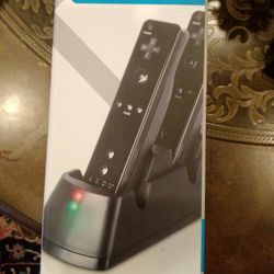 Wii Rechargeable 2 Wii Remote Play Mount Station