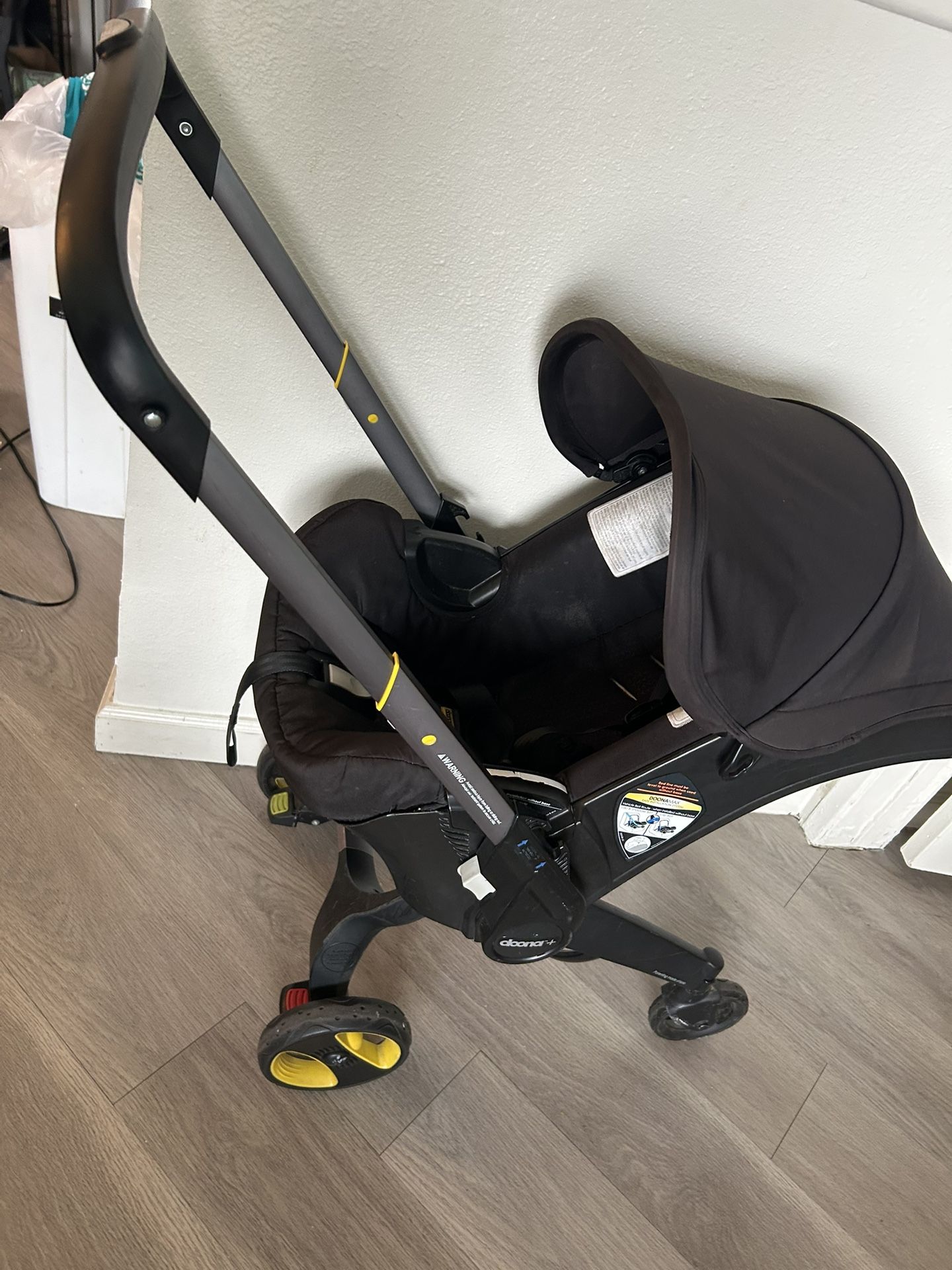 Doona + Stroller + Car Seat + Base-Nitro Black