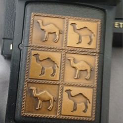 Vintage Camel Z ippos