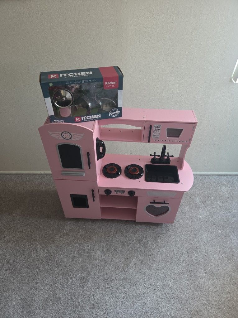 Pink Play Kitchen And Kitchen Ware