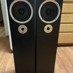 Polk Audio Model R300 Speakers 