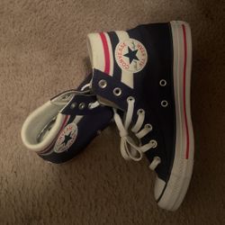 Like New Converse Sneakers