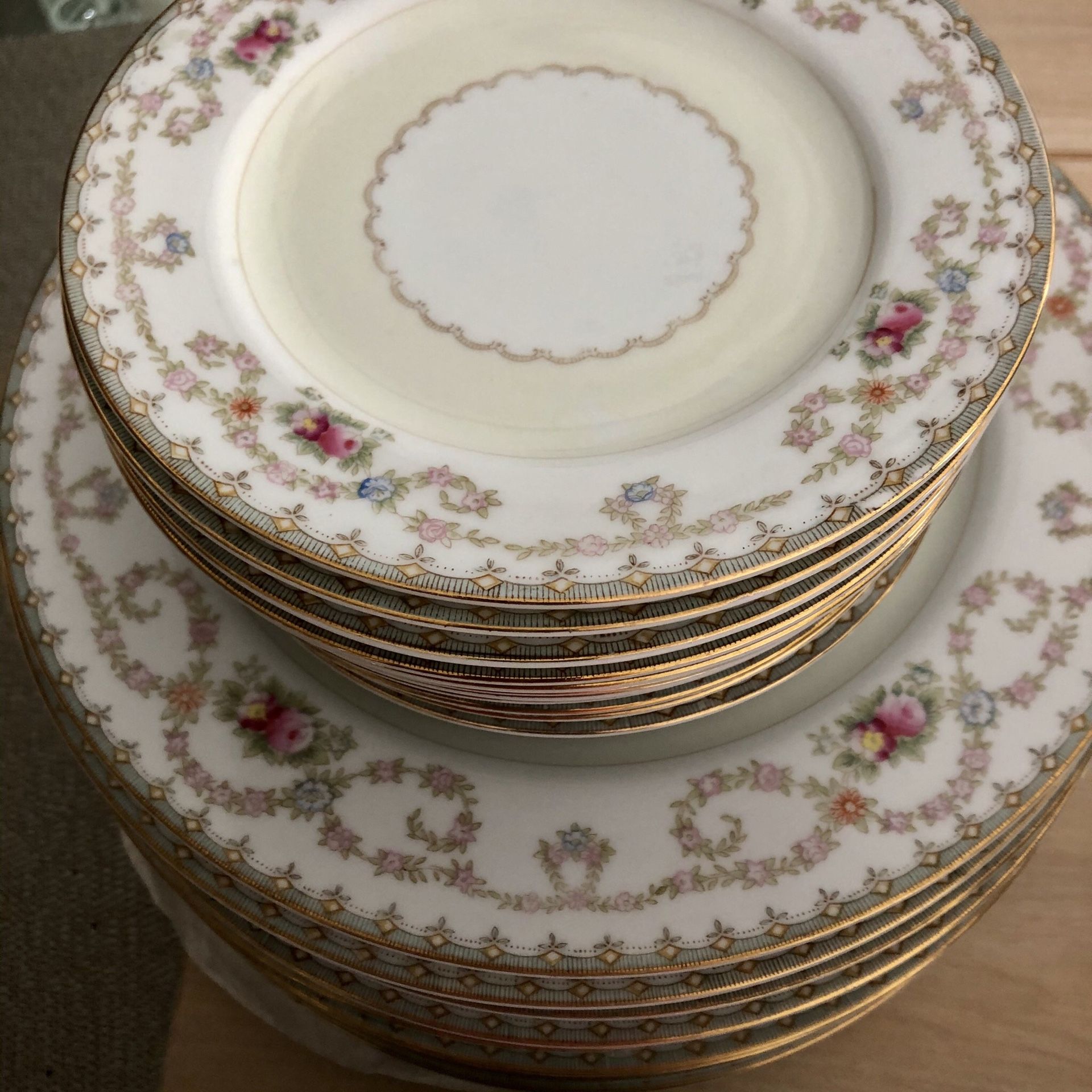 Orion Fine China Floral Japan dinner salad dessert plates