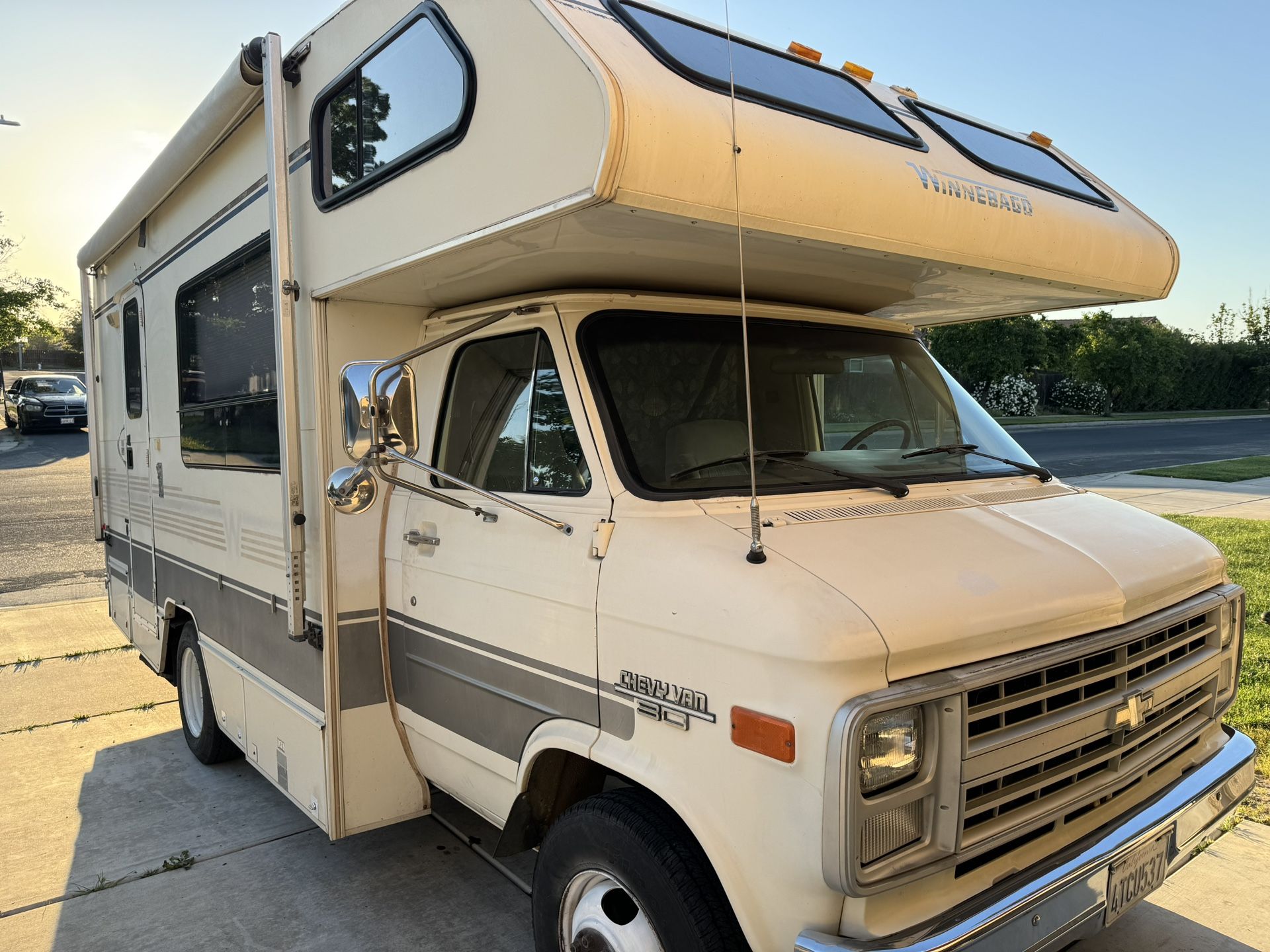 1990 Chevrolet Van G30 Winnebago