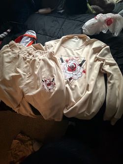 Cream Rose Graphic Sweatsuit Set