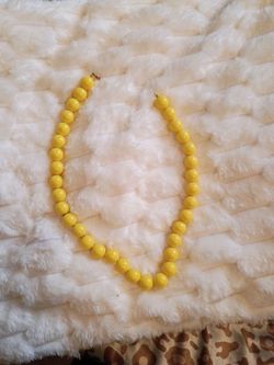 Yellow Beaded Necklace with Gold Clasp