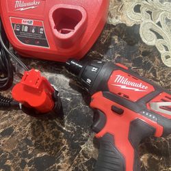 Milwaukee Impact 12V