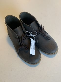 Kids dress shoes (NEW)