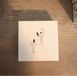 Apple AirPods Wireless Earbuds