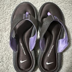 Ladies NIKE Comfort Footbed Flip Flops Sandals Size 6