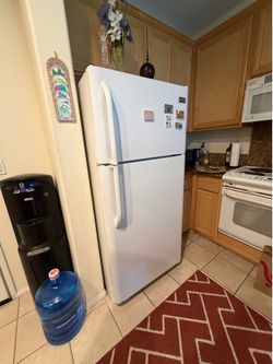Fridgedaire Fridge