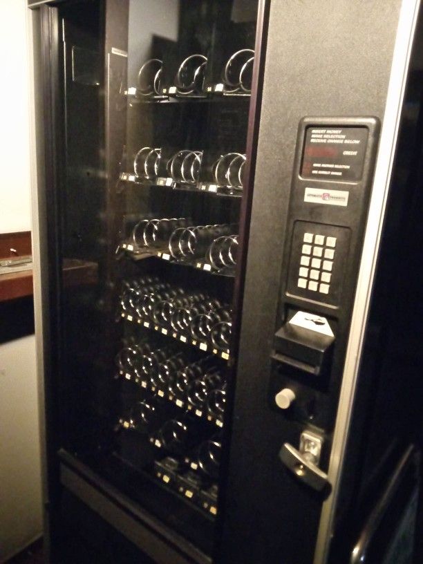 VENDING MACHINE