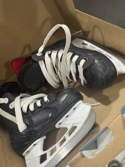Youth Size  10 Bauer Skates