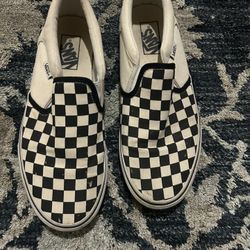 VANS MENS SIZE 8