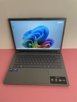 Acer Aspire 14 Ai Touch screen Intel Ultra 5 16GB RAM 1TB SSD (2025 Model / Ai Copilot+) Great Laptop