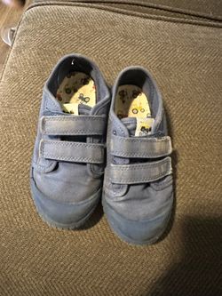 Boys blue shoes