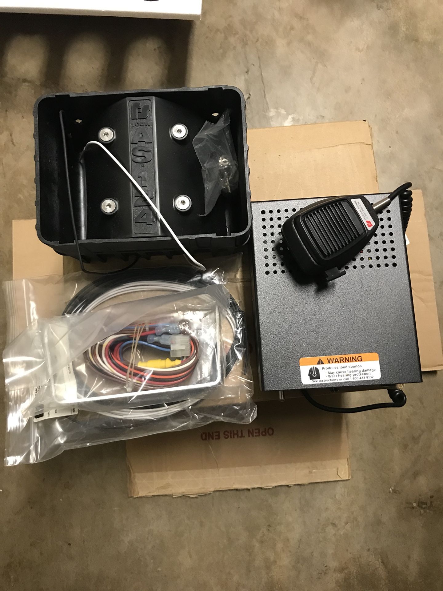 Federal signal PA300 100w and AS124 speaker 240 OBO.