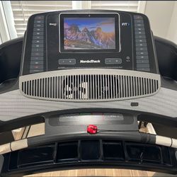 2021 Nordictrack Treadmill  (1750 Model)  - Delivery Included