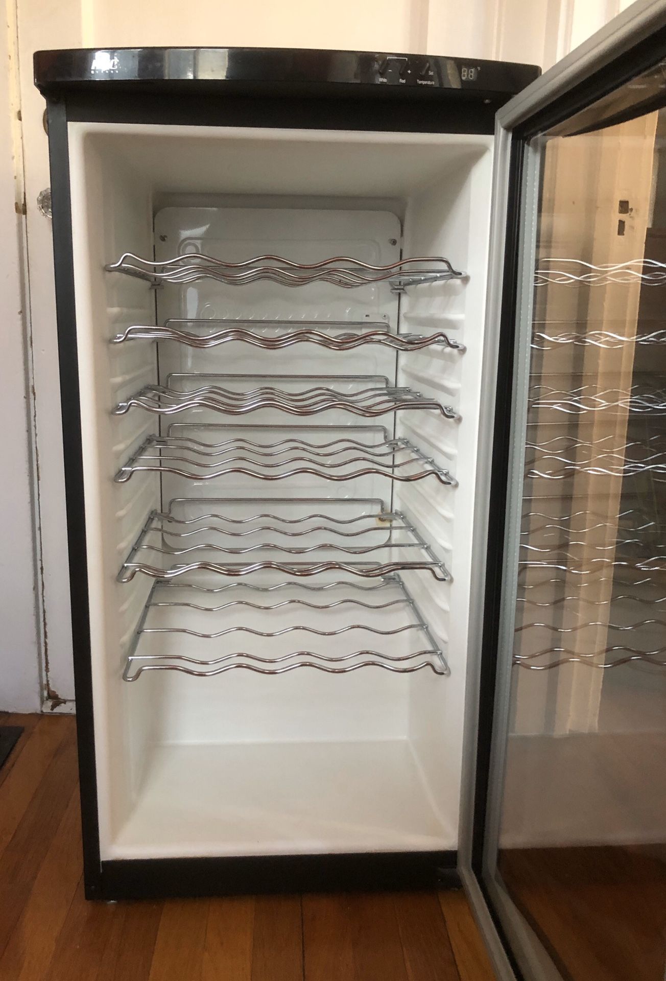 HEC 30bottle dualtemp Wine Cooler by Haier for Sale in Kansas City