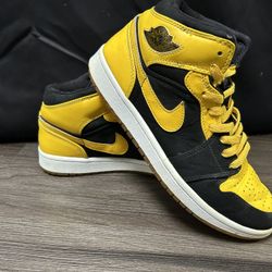 Nike Air Jordan 1 Mid Black Yellow | Men’s Size 8 | women's Size 10