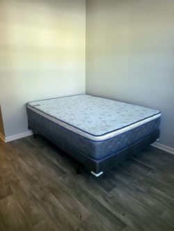 NEW FULL-SIZE MATTRESS AND BOX SPRING 💤-SIZE PILLOW TOP MATTRESS AND BOX SPRING 💤