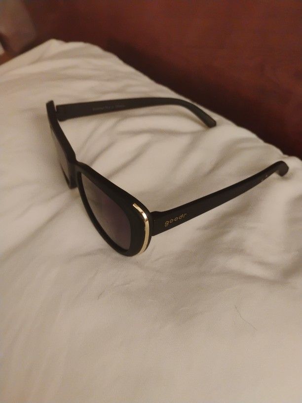 goodr "Breakfast Run To Tiffany's" Sunglasses UV Protective Lenses NEW