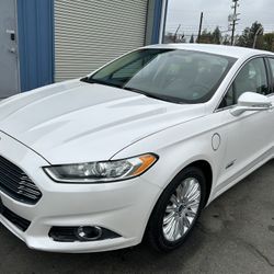 2013 Ford Fusion Energi 