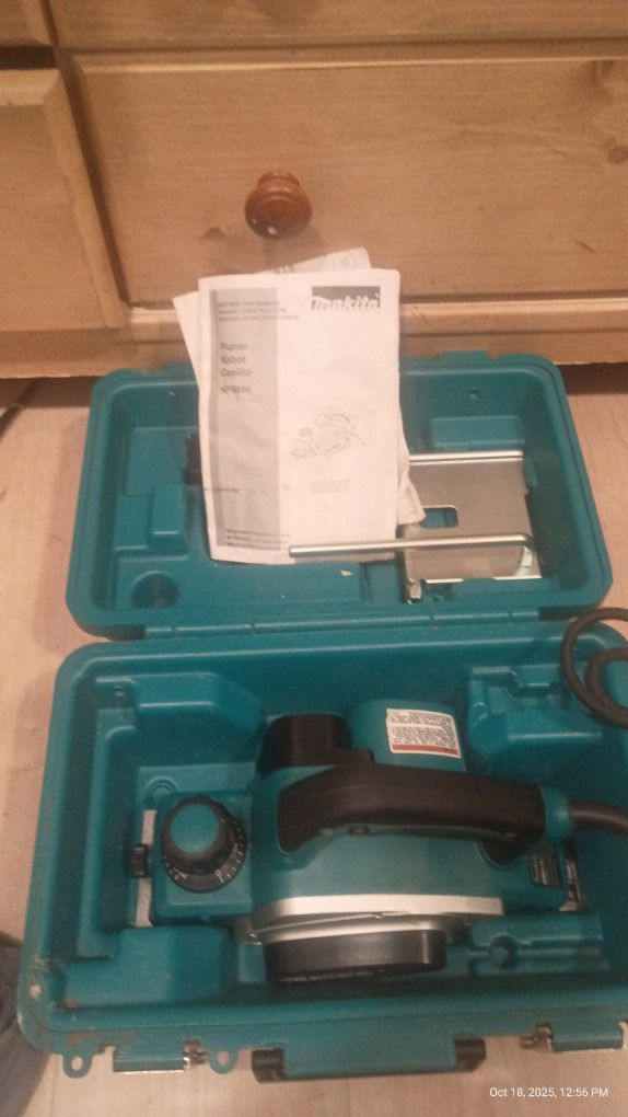 Makita Rabbit Cepillo KP0800