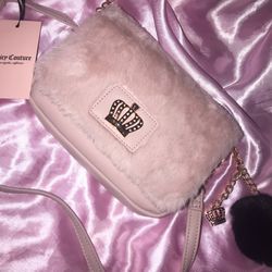 JUICY COUTURE Faux Dusty Pink Purse w/ keychain