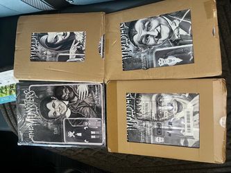 The Munsters tin plates