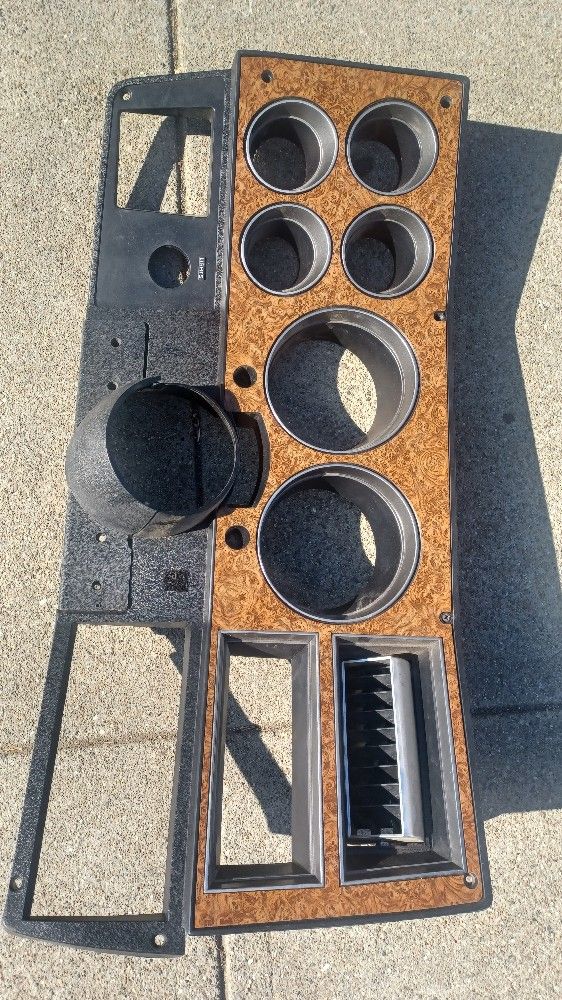 1988-91 Suburban Dash Bezel K5 Blazer/Jimmy