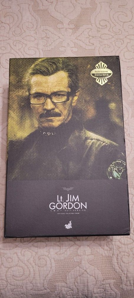Batman The Dark Knight Lt. Jim Gordon SWAT Suit Version
