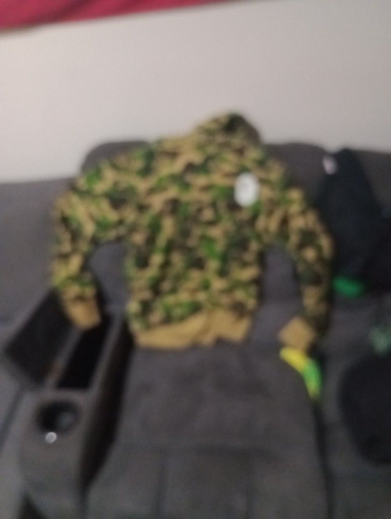 Babe Hoodie Authentic 