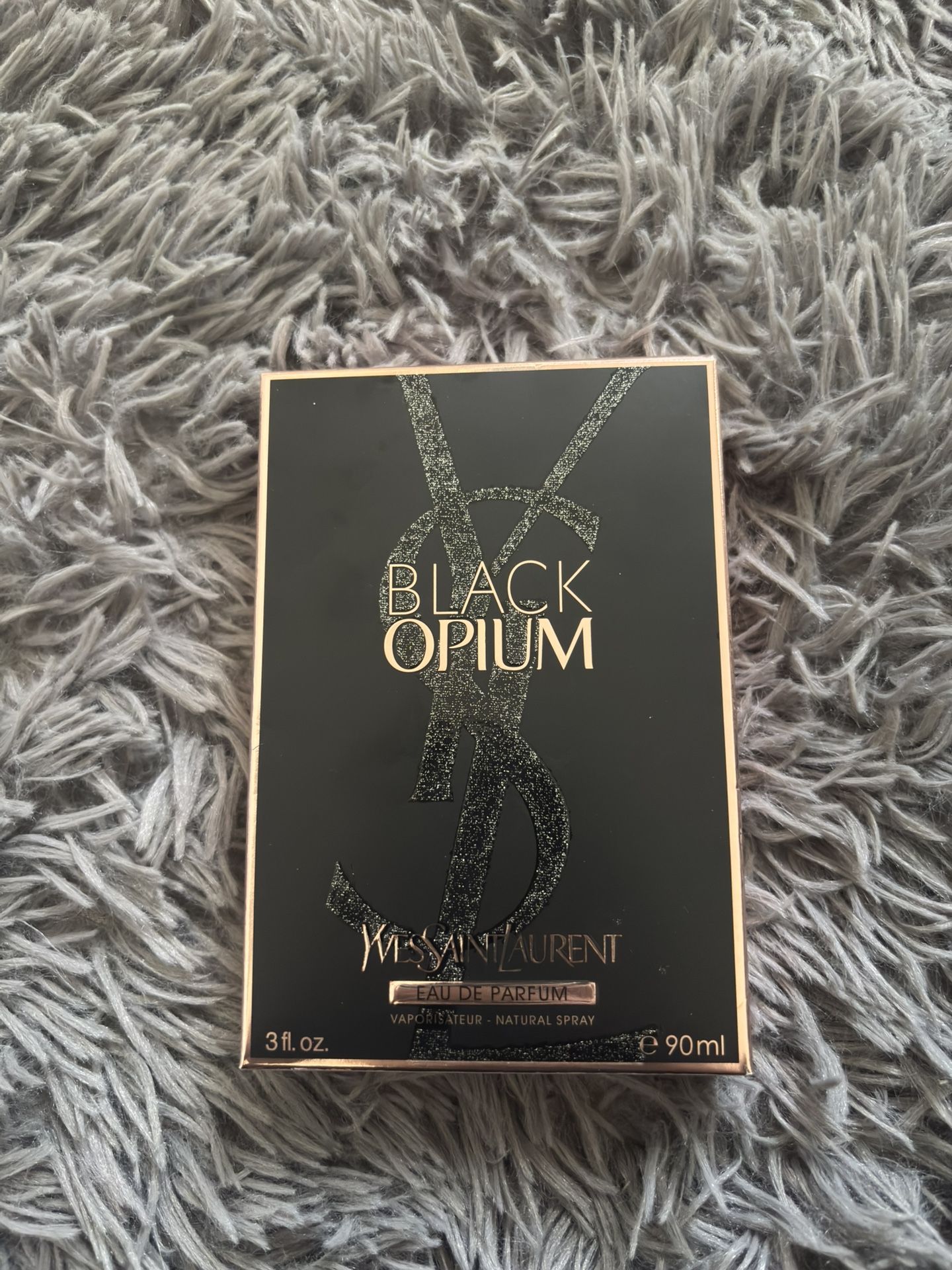 Yves Saint Laurent Black Opium 