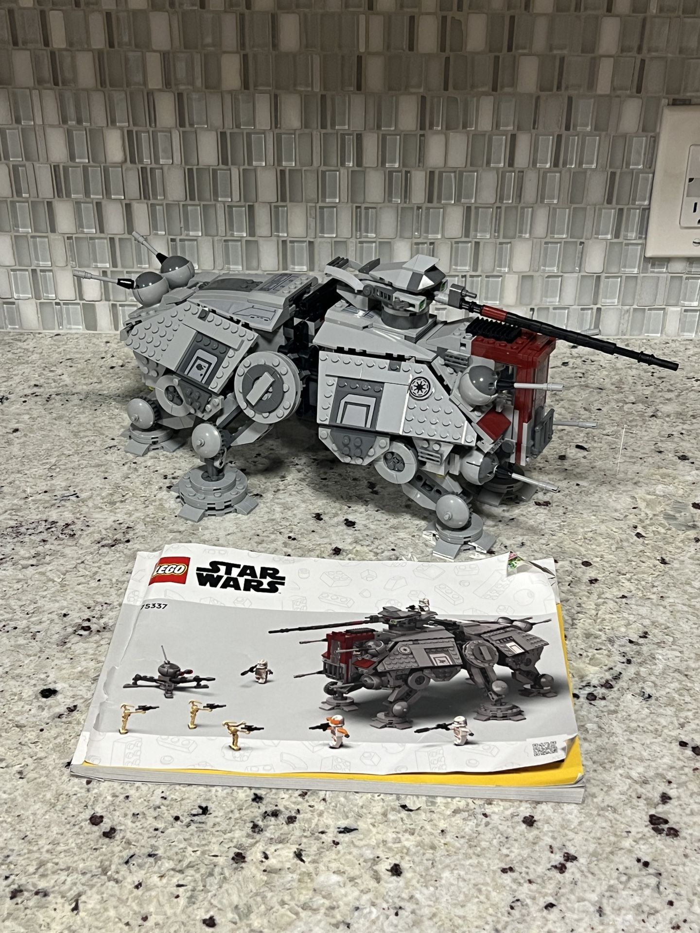 Lego Star Wars 2022 Clone Trooper Transport