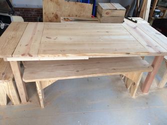 Table and 4 benches