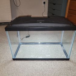 10 Gallon Aquarium 