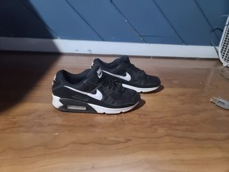 Nike Shoes Womens 8 Air Max 90 Running Sneakers Black Lace Up Low Top CQ2560-001