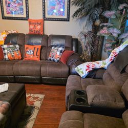 Beautiful Ashley Sofa & loveseat With Recliners