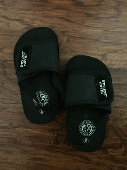 Island surf club slippers