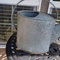 Very nice vintage water container number 8