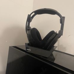  Astro A50 Gaming Headset