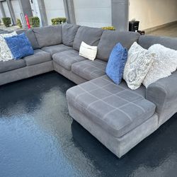 Grey Sectional Couch 