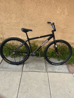 Throne goon bike