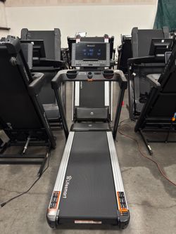 Lifesmart TM4500 treadmill with incline and running indoor, bluetooth